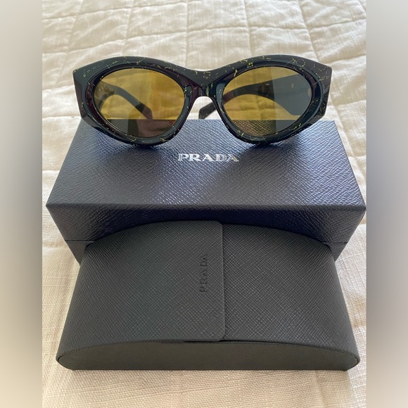 Prada Sunglasses - Picture 3 of 5